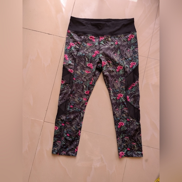 VOGO Athletica Floral & Leaf Rainforest Leggings elastic waist size L black - Picture 4 of 10